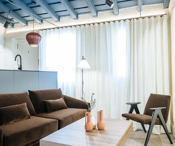 Bestay Refinadores De * 세비야
